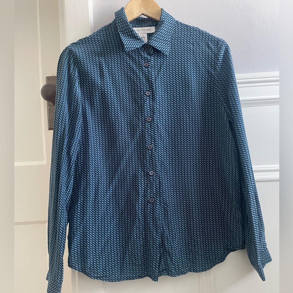 Silk Jones New York button up-Size 10